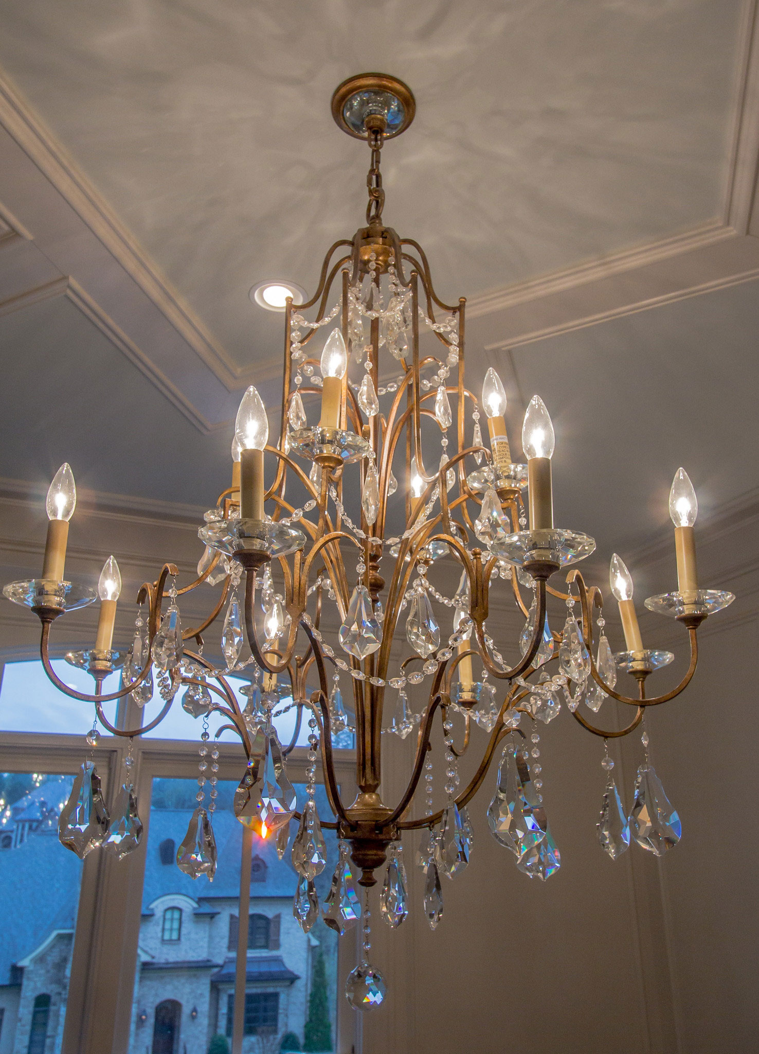 Avalon home chandelier, new homes in Brentwood, TN and Franklin for new construction, custom home design and custom homes.