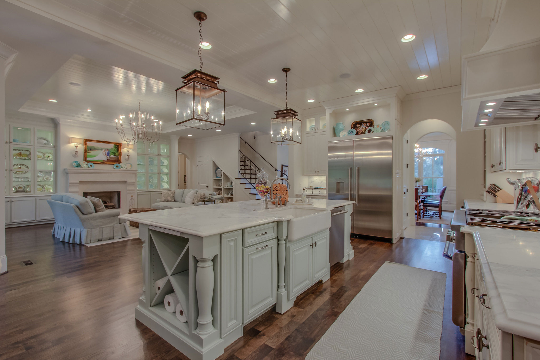 Avalon custom home design kitchen, new homes home builder in Franklin, TN, Brentwood, Arrington and Thompson Station.