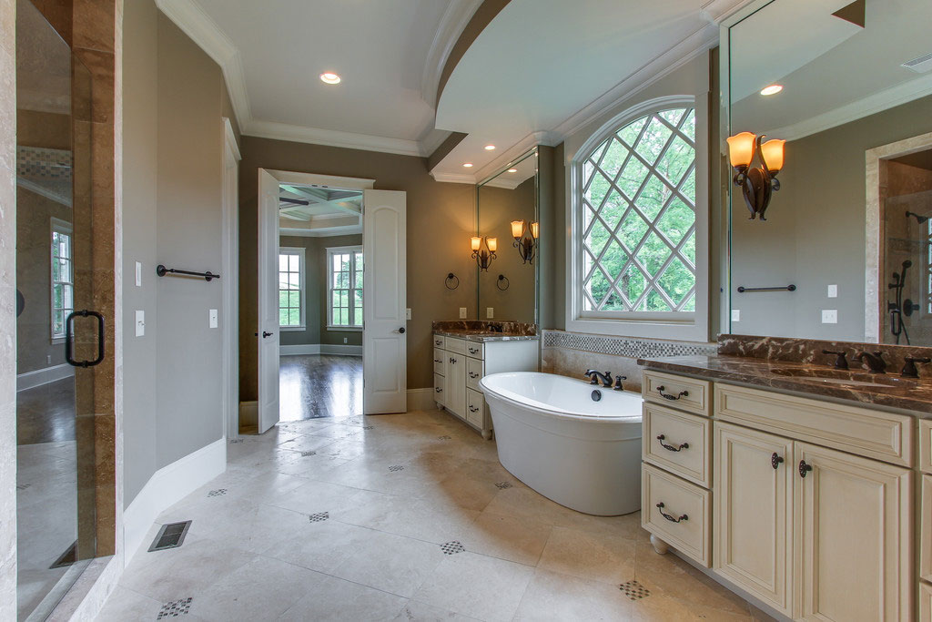 Home bath - The Governors Club, home builder in Brentwood, TN for new construction, new homes, custom homes and custom home design.