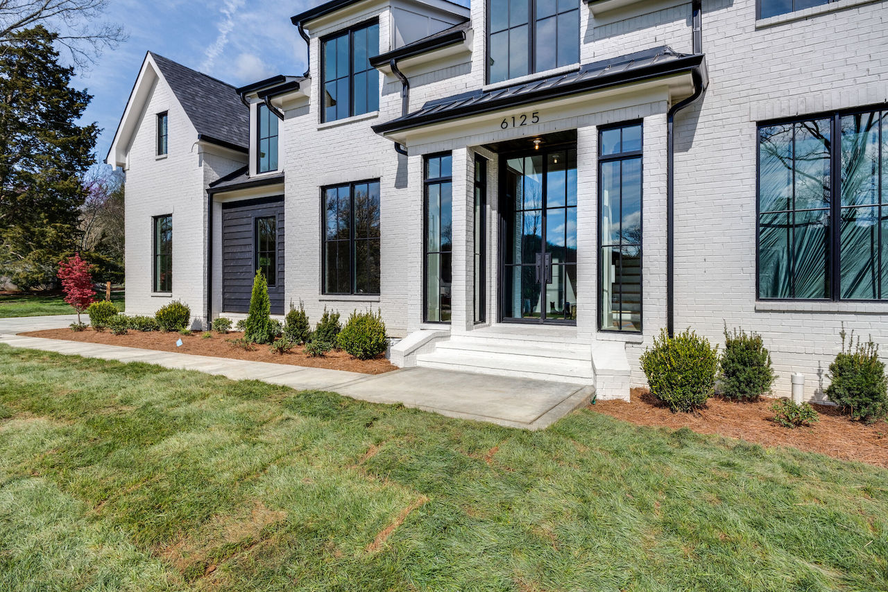 New modern home built in Arrington TN by Nashville Home Builders